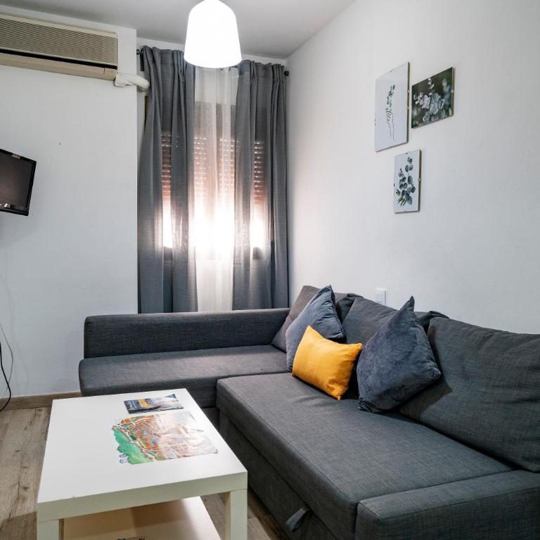 Hostal Plaza de Italia - Estudio Familiar - 5