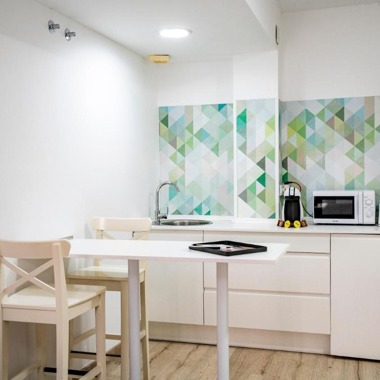 Hostal Plaza de Italia - Estudio Familiar - 4