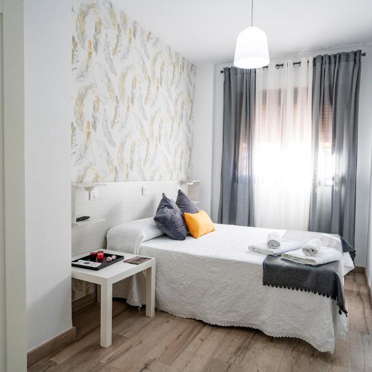 Hostal Plaza de Italia - Habitación Doble Económica - 2
