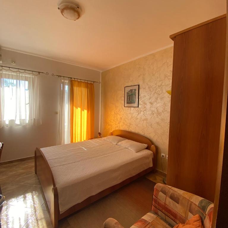 Apartments Savina Smjestaj - Deluxe Doppelzimmer mit Balkon - 8