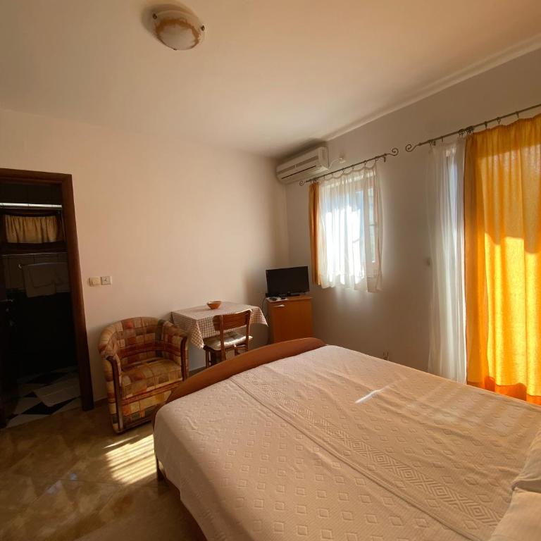 Apartments Savina Smjestaj - Deluxe Doppelzimmer mit Balkon - 6