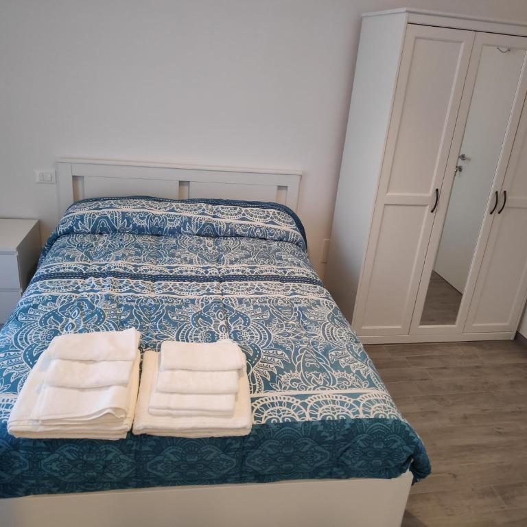 Casadei Guest House Stazione Bologna - Camera Quadrupla - 2