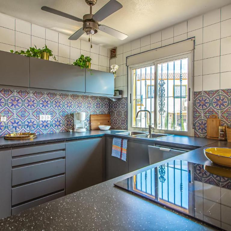 Amazing Home In Orihuela Costa - Casa Vacacional de 3 dormitorios - 5