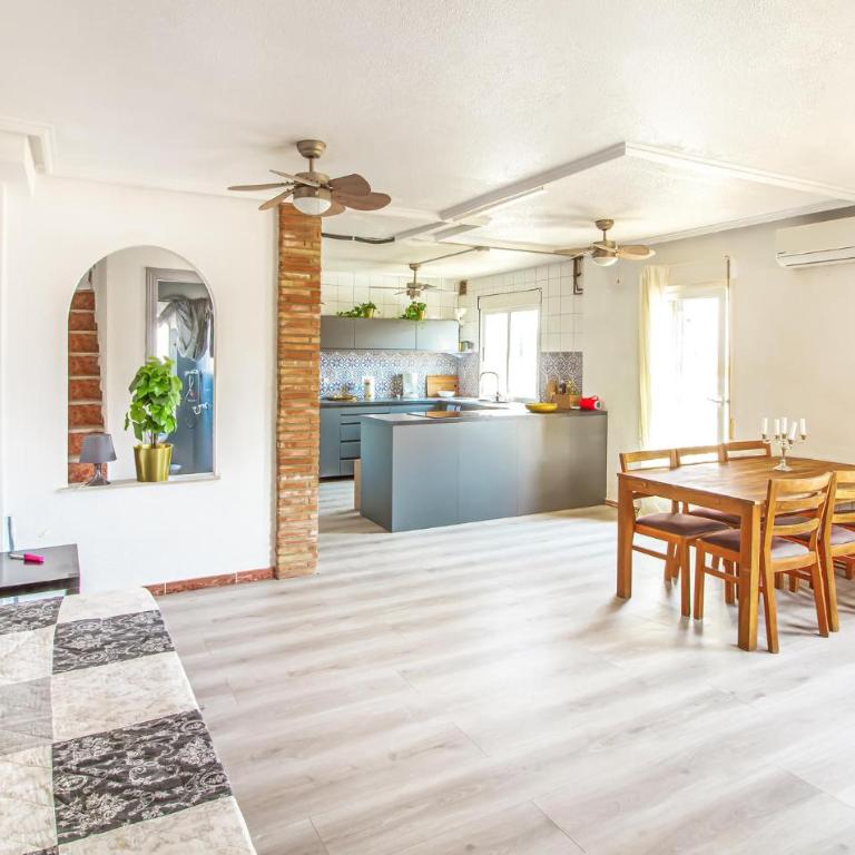 Amazing Home In Orihuela Costa - Casa Vacacional de 3 dormitorios - 4