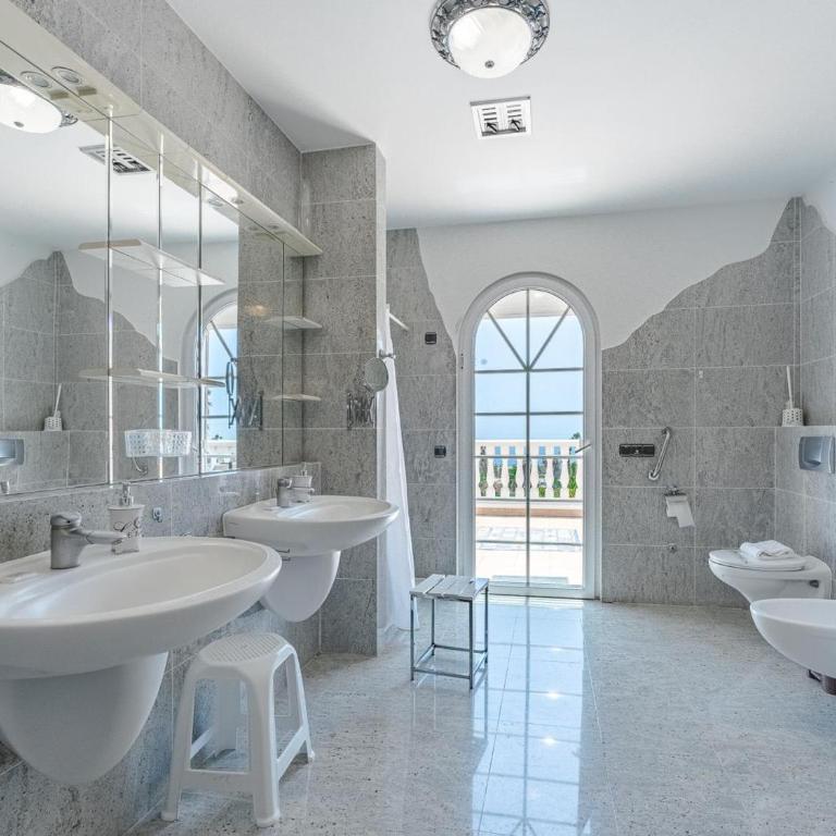 Gorgeous Golf Villa - Casa - 69