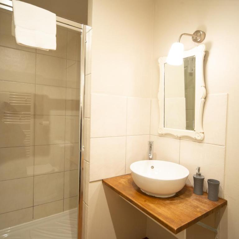 Maison Caramel - Dreibettzimmer mit Dusche - 6