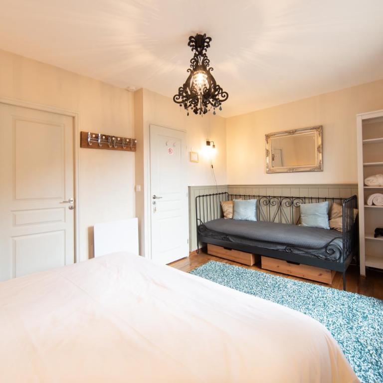 Maison Caramel - Dreibettzimmer mit Dusche - 7