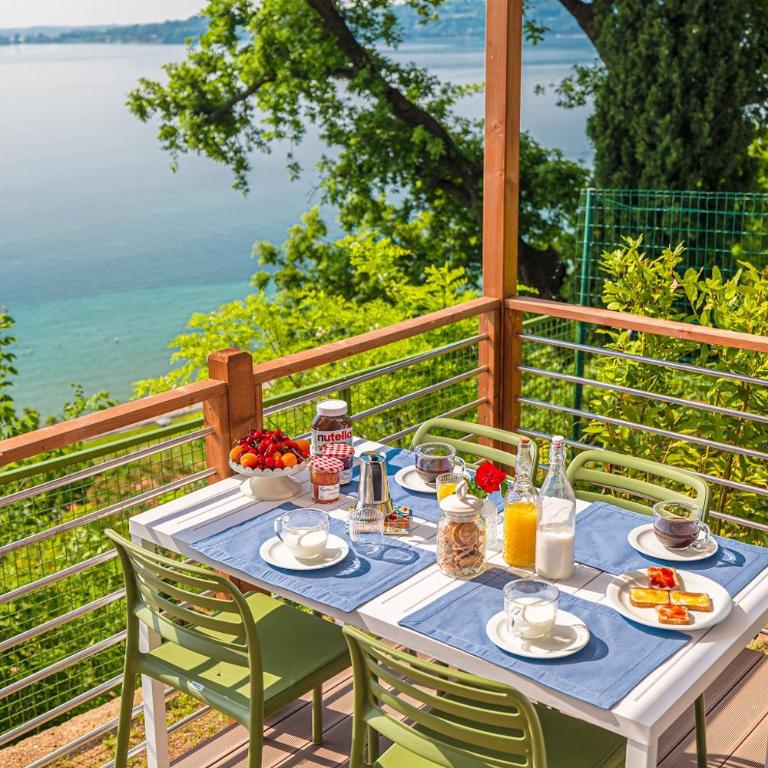Village & Glamping Riva Blu - Mobilheim mit Seeblick - 7