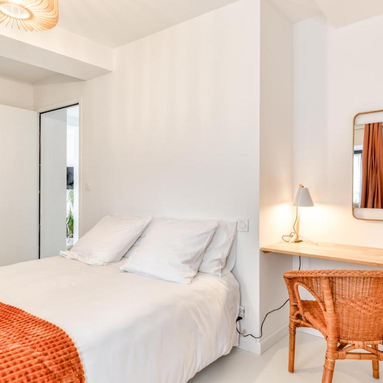Les Gîtes de Laure - L'Or Blanc, Appartement avec Vue sur le Chateau, Climatisation, à 160 m de la Cité Médiévale - Apartment mit 2 Schlafzimmern - 11
