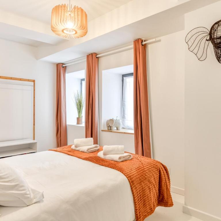 Les Gîtes de Laure - L'Or Blanc, Appartement avec Vue sur le Chateau, Climatisation, à 160 m de la Cité Médiévale - Apartment mit 2 Schlafzimmern - 10