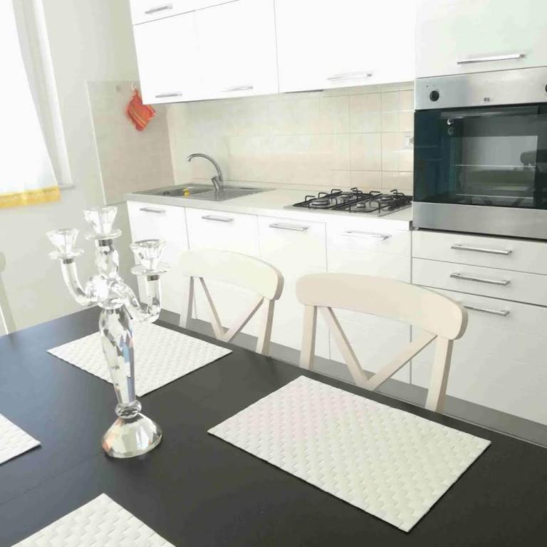 Appartamento Vacanze Riviera delle Palme - Appartamento con 2 Camere da Letto - 10