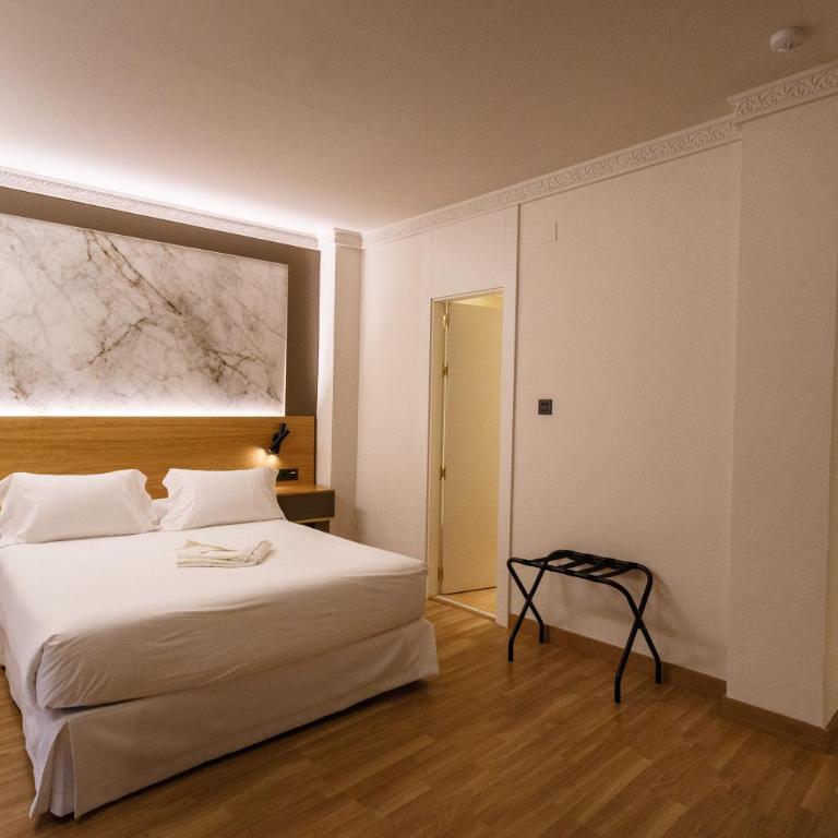 Hotel Dauro Premier - Double or Twin Room - 9
