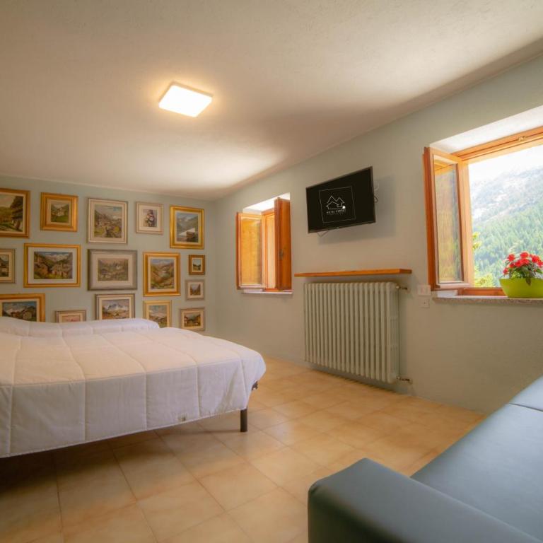 Hotel & Restaurant Perret - Mountain People - Camera Quadrupla Comfort - 5