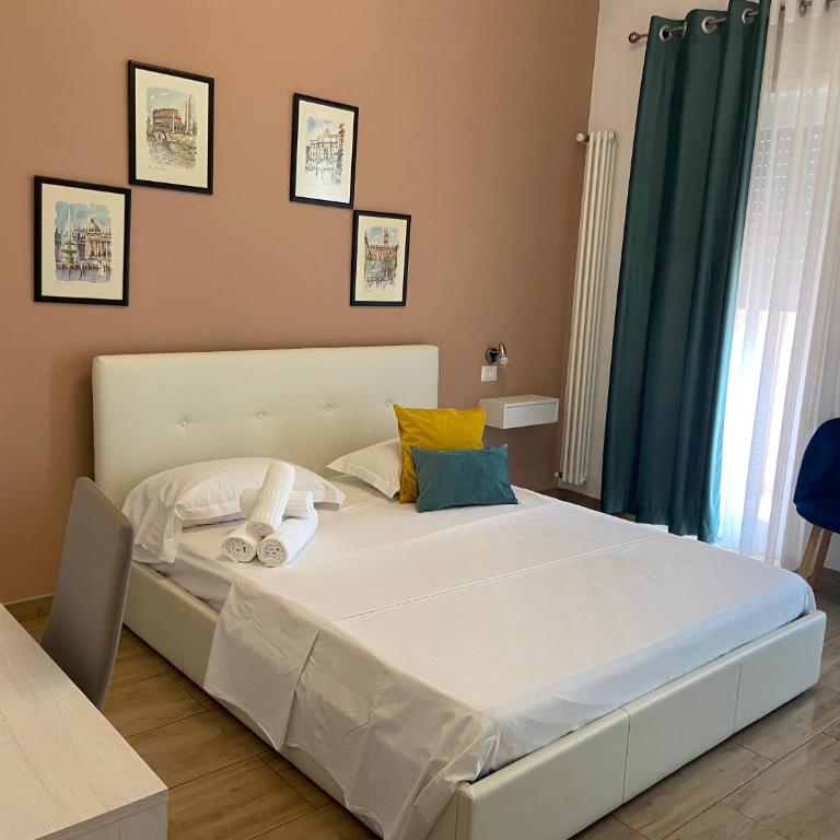 Juna's guest house - Double Room with Private Bathroom - 6