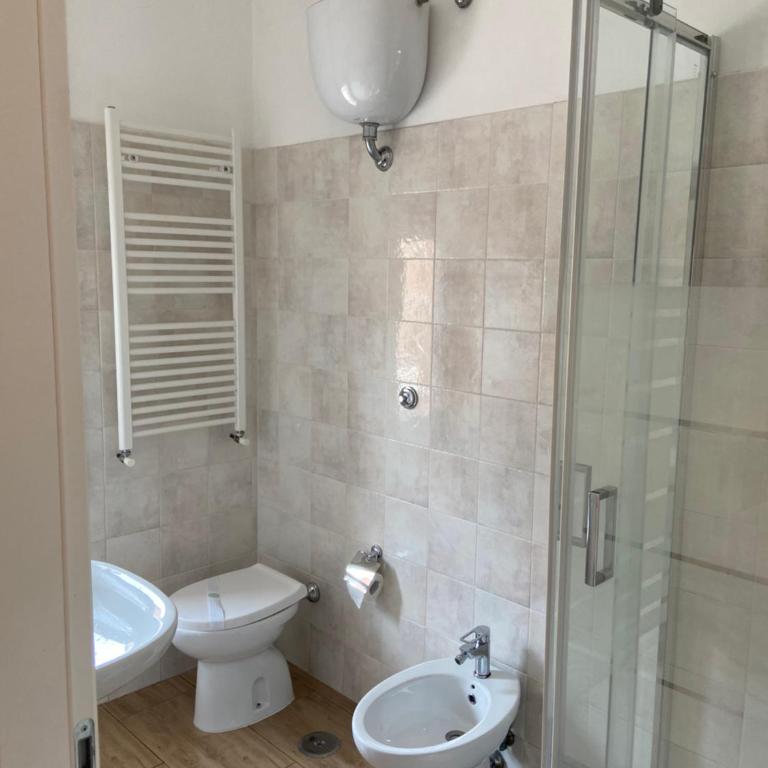 Juna's guest house - Double Room with Private Bathroom - 5