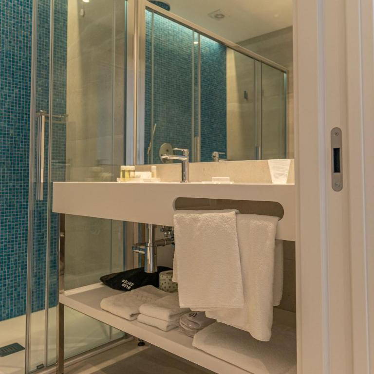 Hotel Orient & Pacific - Junior Suite with Sea View - 8
