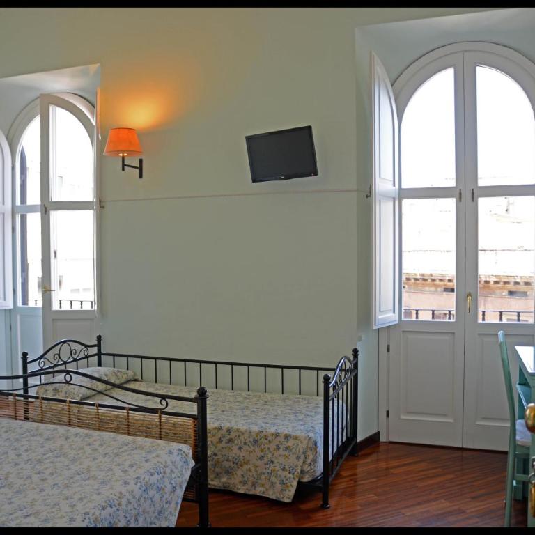Lilium Boutique Hotel - Standard Triple Room - 3