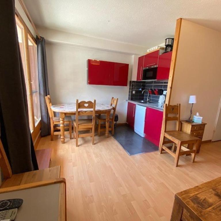 Appartement rénové 5 pers, centre-ville, parking, animaux - Appartement 1 Chambre - 3