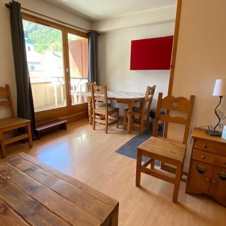 Appartement rénové 5 pers, centre-ville, parking, animaux - Appartement 1 Chambre - 5