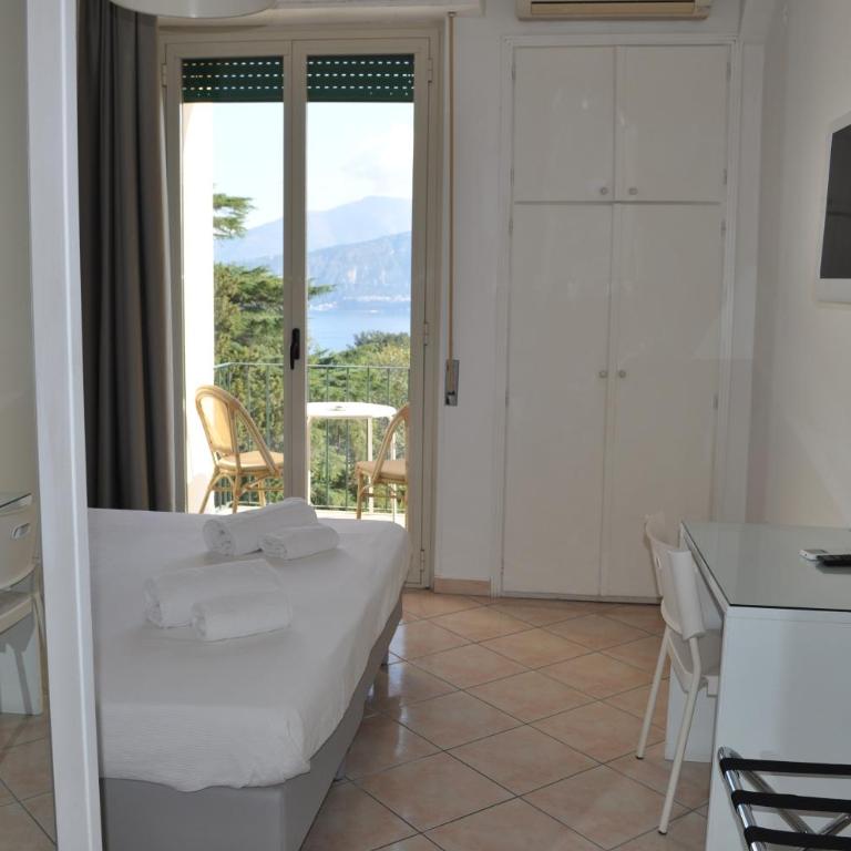 Hotel Spicy - Double or Twin Room with Sea View - 8