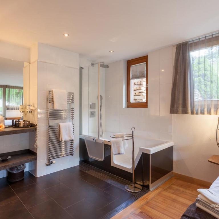 Suitenhotel Zurbriggen - Suite mit 3 Schlafzimmern - 7