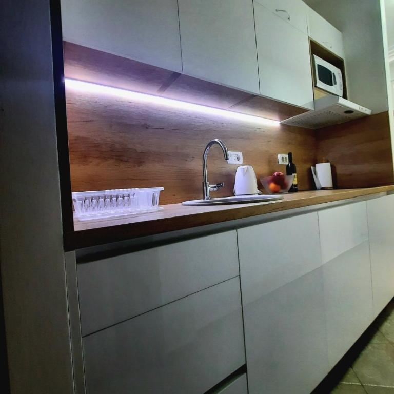 Acacia apartmani Sutomore - Apartman sa Pogledom na More - 18