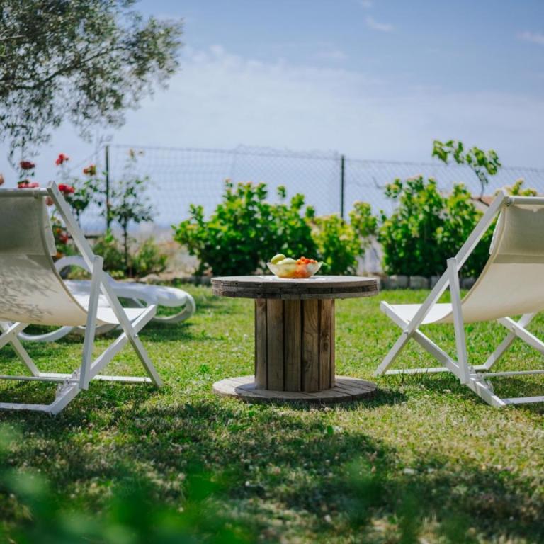 Sea Garden Apartments - Studio Apartment - 9