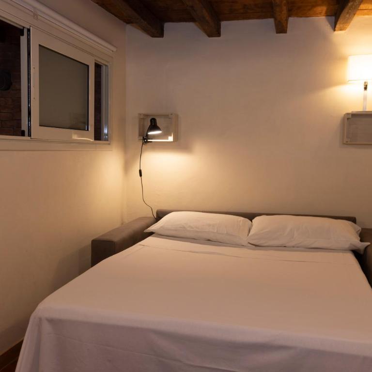 Venezia Square Apartment - Two-Bedroom Apartment - 9