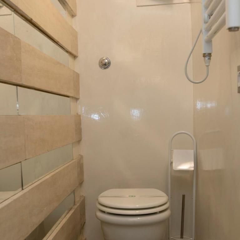 Venezia Square Apartment - Two-Bedroom Apartment - 10