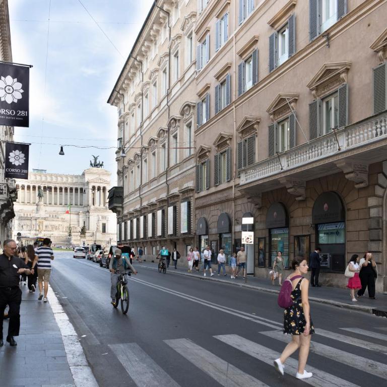 Venezia Square Apartment - Two-Bedroom Apartment - 16