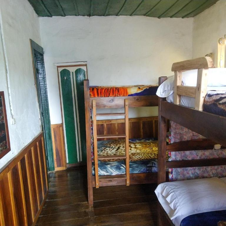 Hostal La Casa De Lili - Twin Room with Shared Bathroom - 4