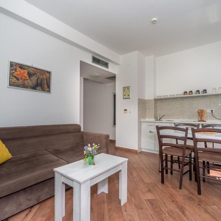 Apartments Fortunella - Apartman sa Balkonom - 4