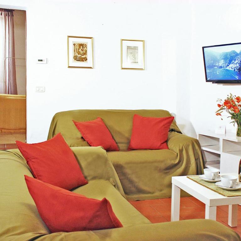 Girolamo Apartment - Super Central, Private Parking & Outdoor Area - Appartamento con 2 Camere da Letto - 3