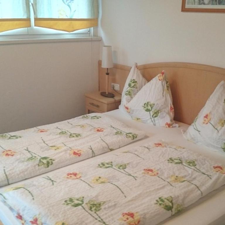 Alpenhotel Tauernstüberl - Suite mit 2 Schlafzimmern und Balkon - 1