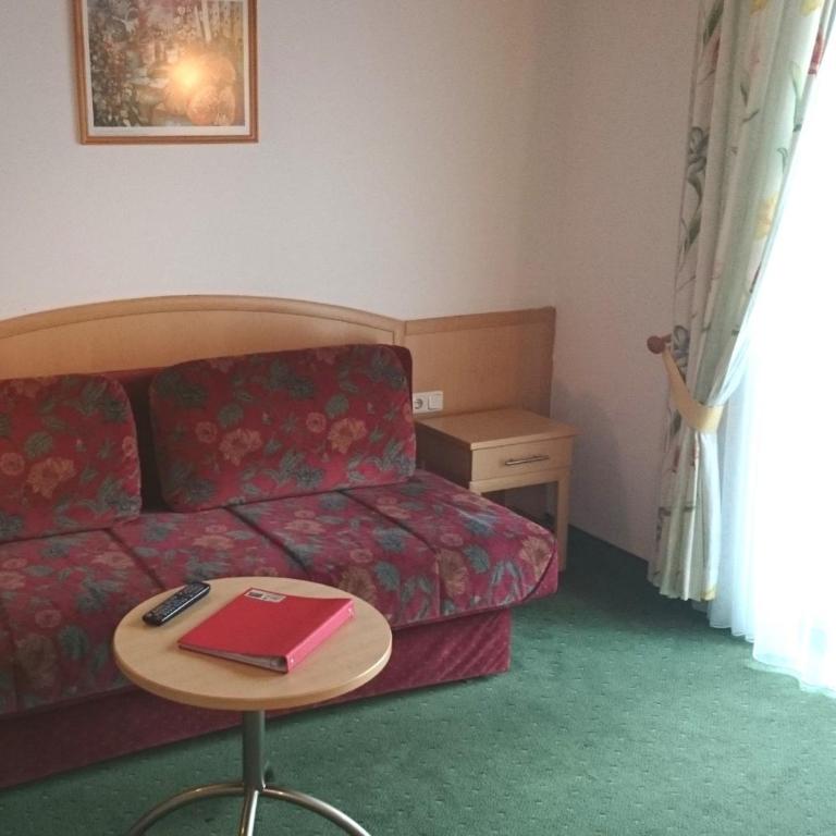 Alpenhotel Tauernstüberl - Suite mit 2 Schlafzimmern und Balkon - 2