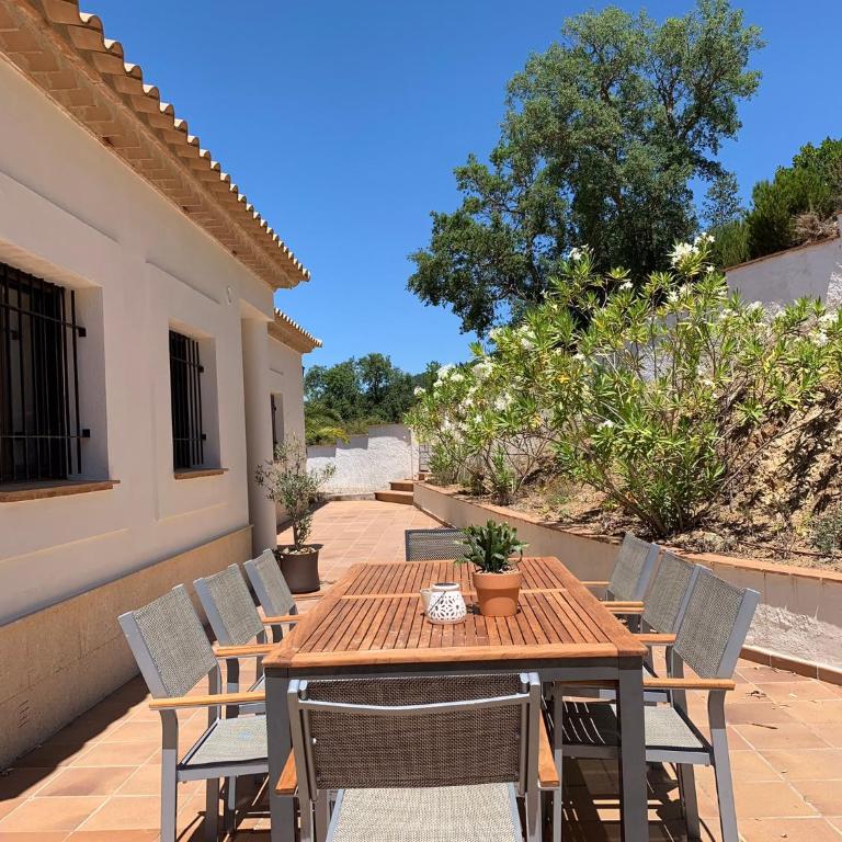 Villa Vista Bonita with private pool, 4 bedrooms, 9 people - Villa - 34