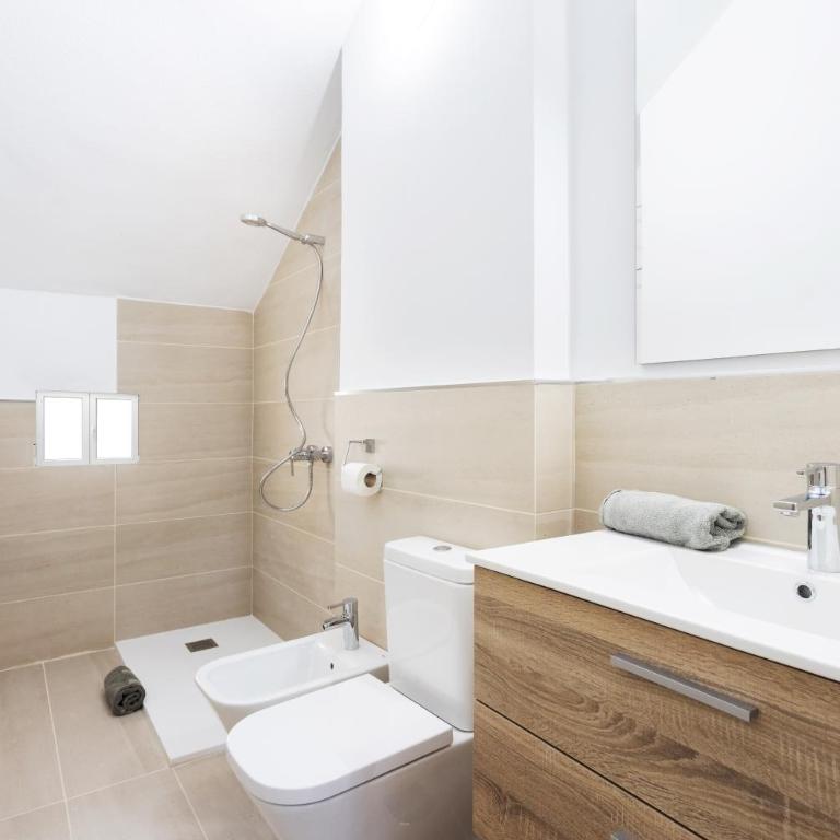 Exclusive Attic Las Vistas 3 with breathtaking sea view, only 100 m to the sea, heated pool, aircon, wifi - Apartamento con vistas al mar - 17