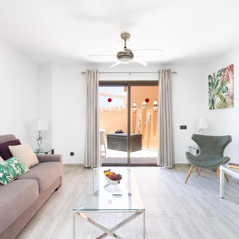Exclusive Attic Las Vistas 3 with breathtaking sea view, only 100 m to the sea, heated pool, aircon, wifi - Apartamento con vistas al mar - 5