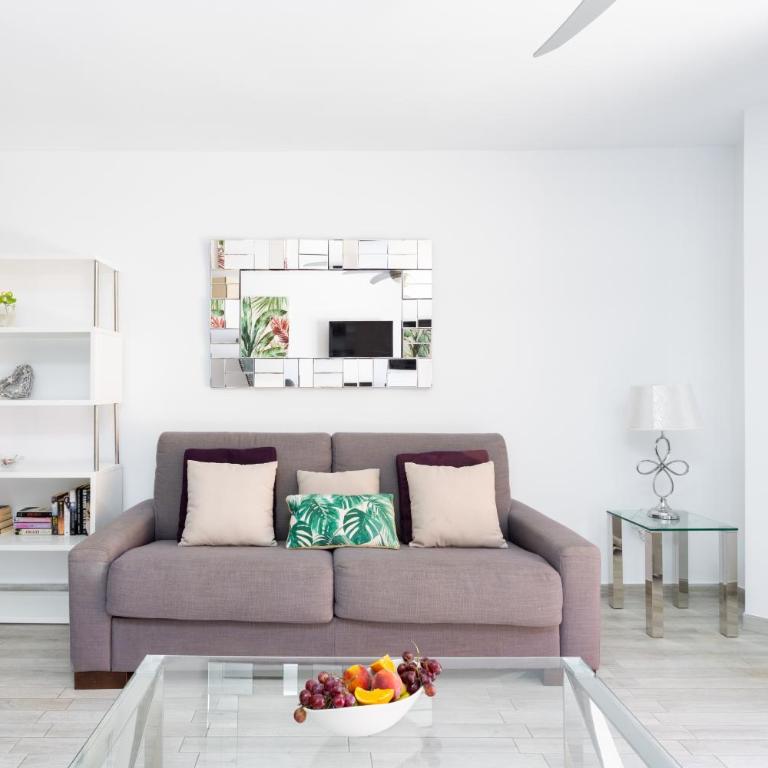 Exclusive Attic Las Vistas 3 with breathtaking sea view, only 100 m to the sea, heated pool, aircon, wifi - Apartamento con vistas al mar - 11