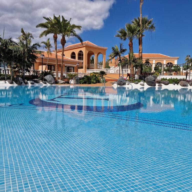 Exclusive Attic Las Vistas 3 with breathtaking sea view, only 100 m to the sea, heated pool, aircon, wifi - Apartamento con vistas al mar - 38