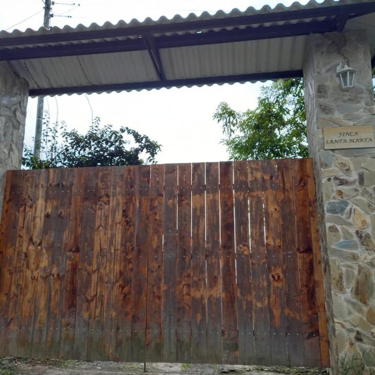 Finca Santa Marta, descanso y naturaleza en Albán Cundinamarca - Three-Bedroom House - 12