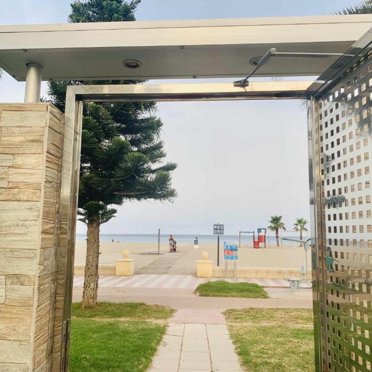 Casa Playa Roquetas - Three-Bedroom Apartment - 39