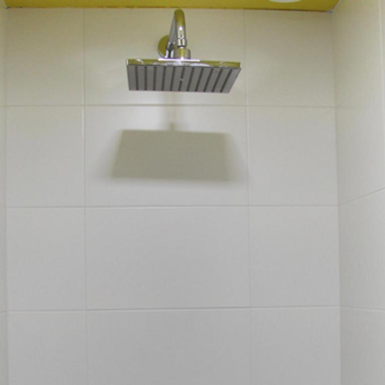 BcnSportHostels - Bed in 6-Bed Mixed Dormitory Room - 3
