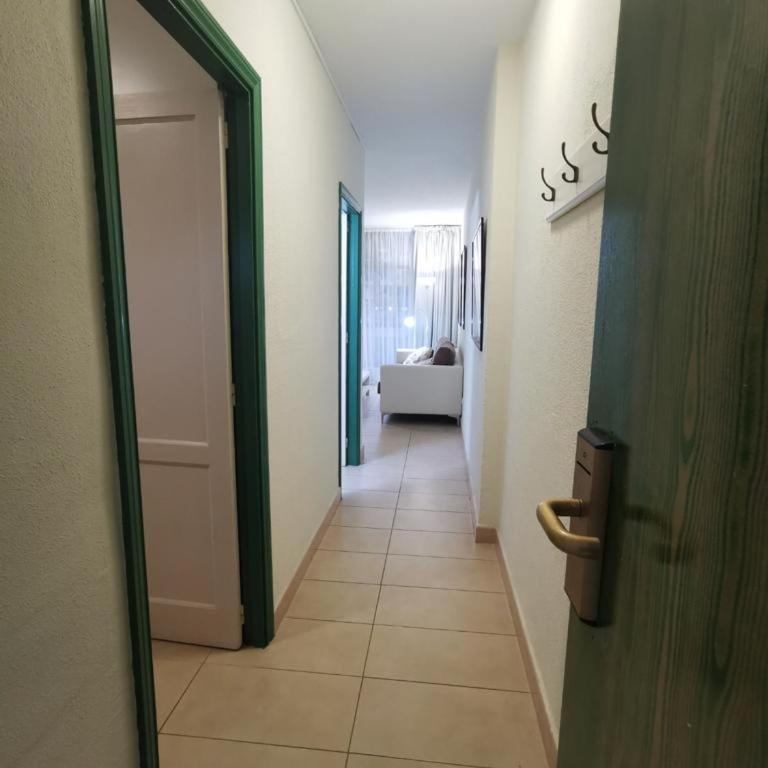 Cherry Top Cake Apartment - One-Bedroom Apartment - 27