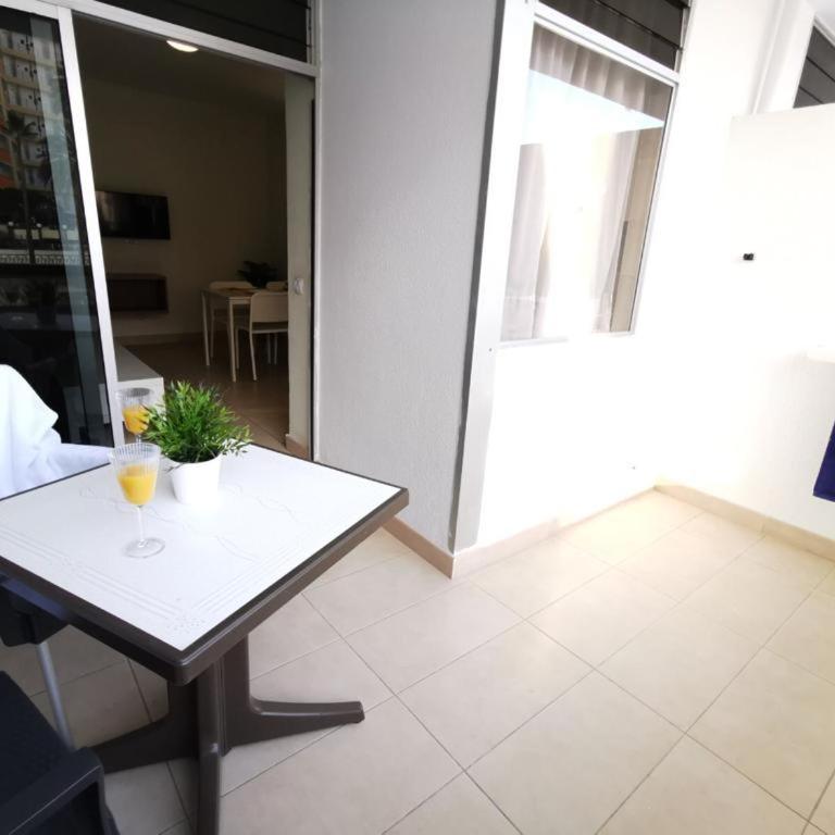 Cherry Top Cake Apartment - One-Bedroom Apartment - 17