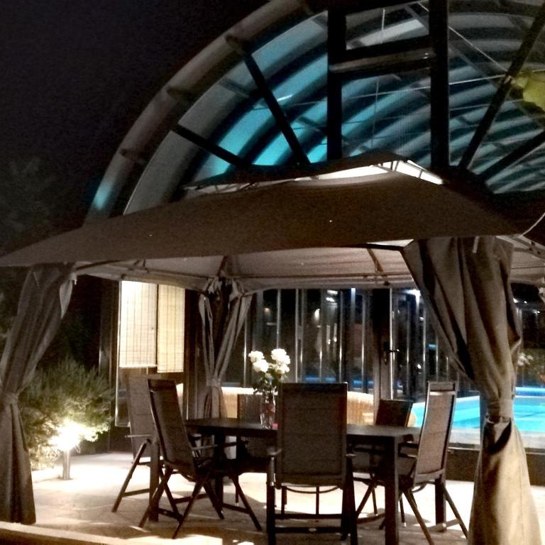 Deluxe Villa Coast River Sarajevo - Kuća s 5 Spavaćih Soba - 6