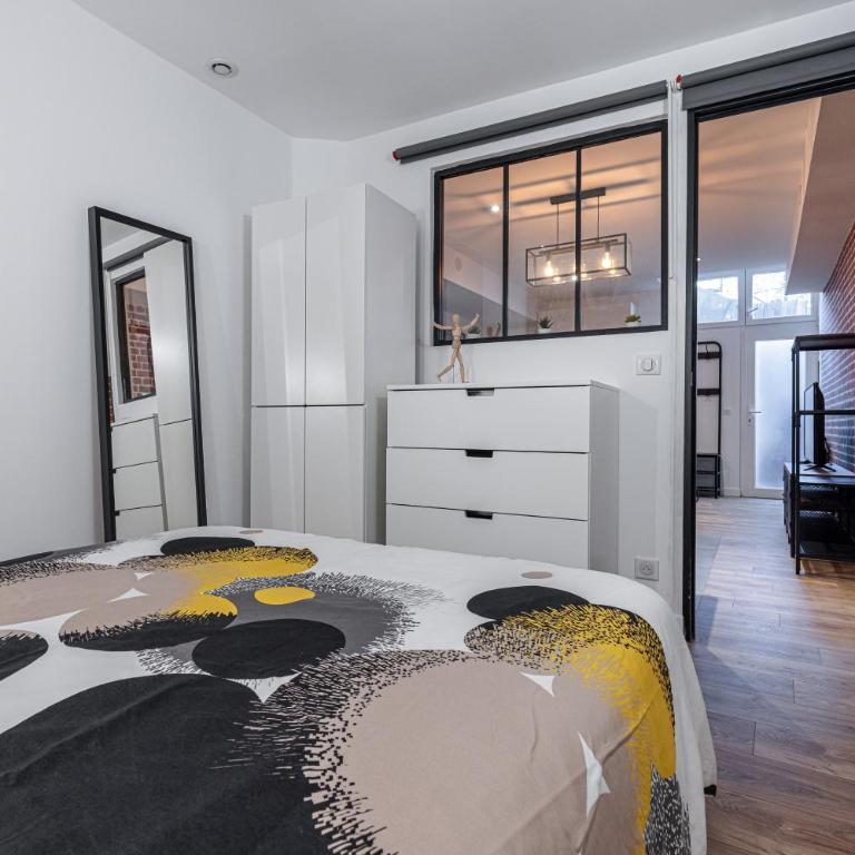 Loft Magnan - PARKING - idéal couples -BEACH -TRAM & Supermarkets - New & Confort-AC - Appartement - Rez-de-Chaussée - 16