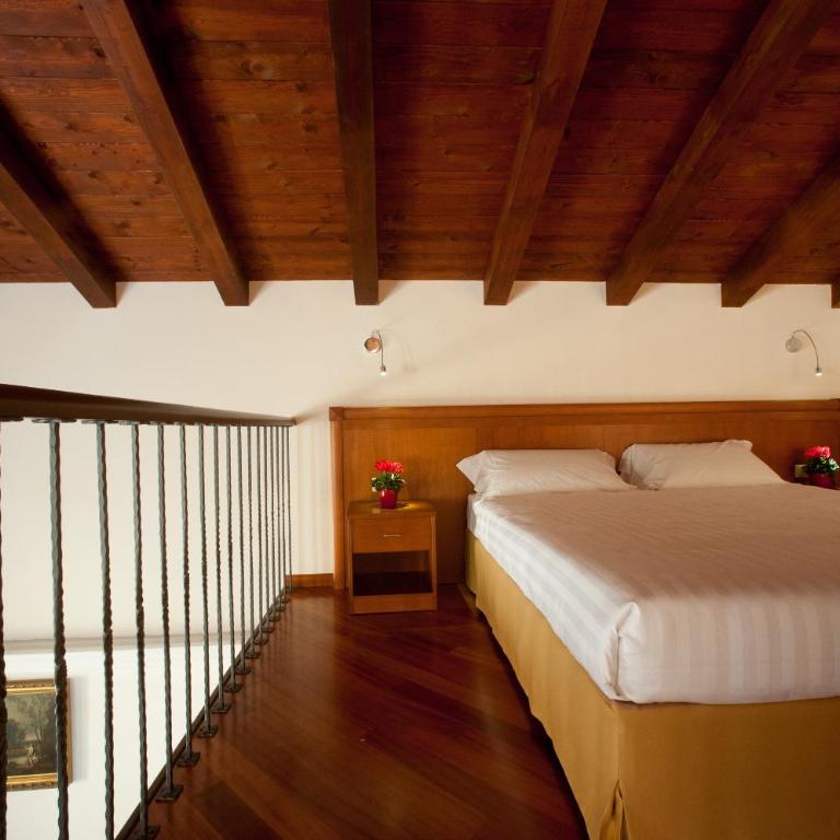 Hotel Flora - Suite con Terrazza - 11