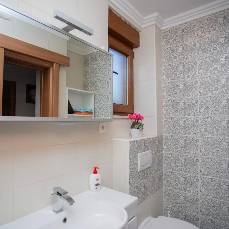 Villa Enjoy XL - Three-Bedroom Villa - 28