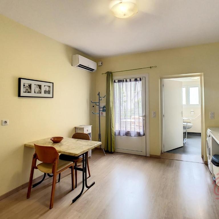 Appartement F2 climatisé avec terrasse et parking, proche des Thermes et du centre - Lamalou les Bains - FR-1-451-164 - Appartamento con 1 Camera da Letto - 5